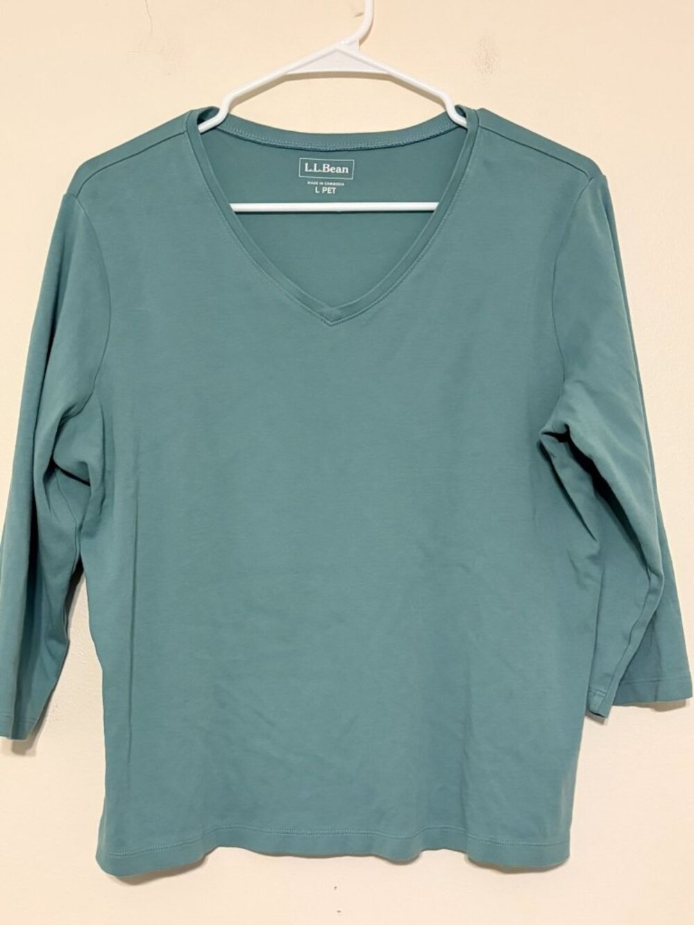 Women's L.L.Bean V-Neck Three-Quarter-Sleeve Sage Green T-Shirt Size LP Large